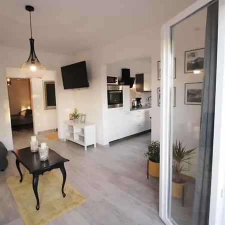 Castelnuova Soleil Villa *