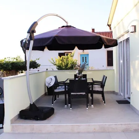 Castelnuova Soleil Villa *
